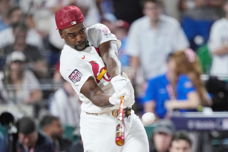 Cards' Walker wins HR Derby